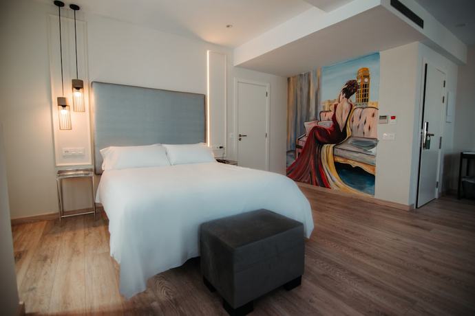 Imagen de la habitación del Hotel Urban Anaga. Foto 5