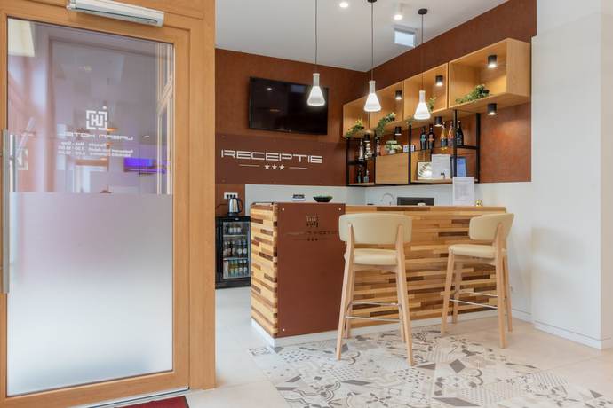 Imagen de los interiores del Hotel Urban, Baia Mare. Foto 17
