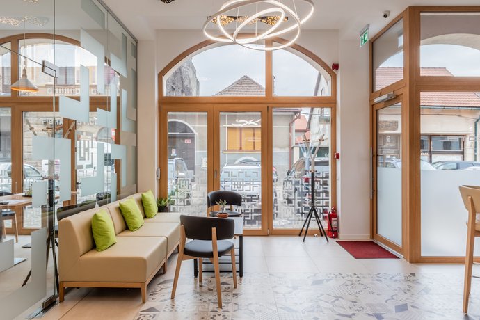 Imagen de los interiores del Hotel Urban, Baia Mare. Foto 19