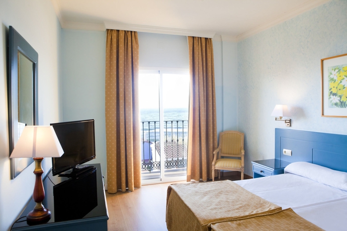 Imagen de la habitación del Hotel Urban Beach Torrox Costa. Foto 10