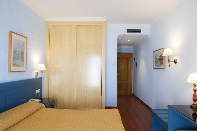 Imagen de la habitación del Hotel Urban Beach Torrox Costa. Foto 13