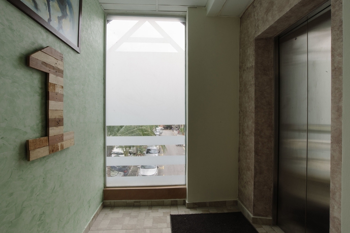 Imagen de los interiores del Hotel Urban Bird. Foto 9