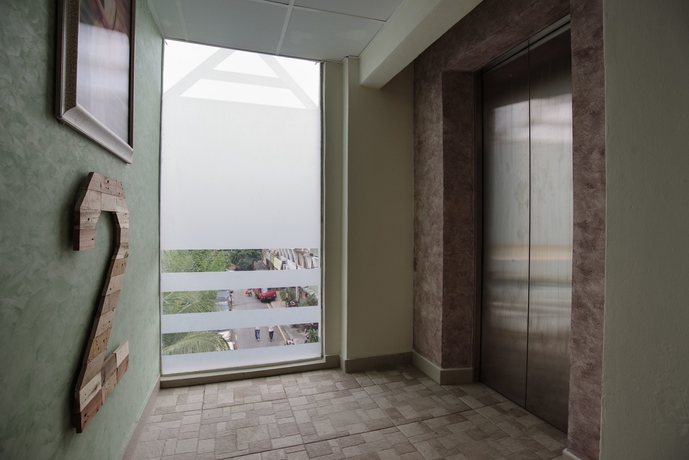 Imagen de los interiores del Hotel Urban Bird. Foto 11