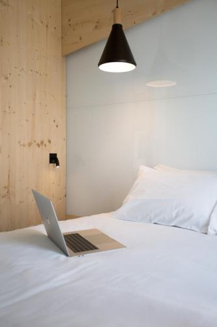 Imagen de la habitación del Hotel Urban Bivouac. Foto 10