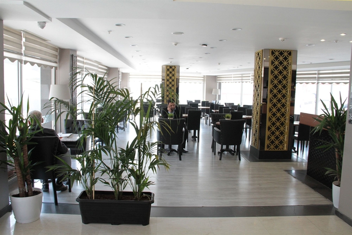 Imagen de los interiores del Hotel Urban Bomonti. Foto 12