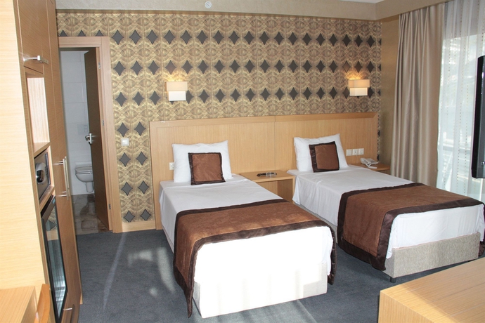 Imagen de la habitación del Hotel Urban Bomonti. Foto 7