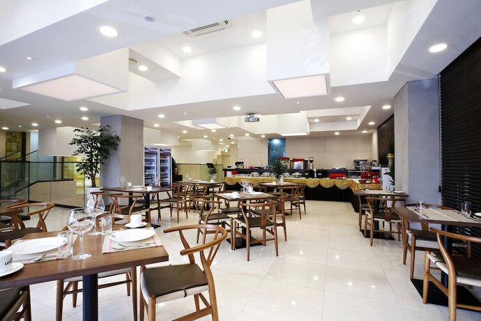 Imagen del bar/restaurante del Hotel Urban Boutique, Anyang. Foto 15