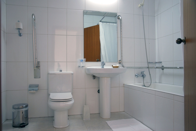 Imagen de la habitación del Hotel Urban Estação. Foto 5