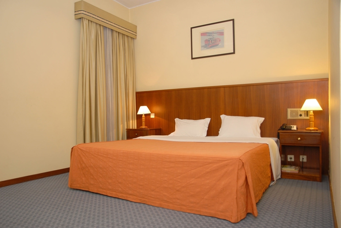 Imagen de la habitación del Hotel Urban Estação. Foto 12