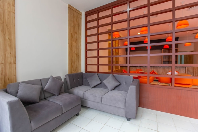 Imagen de los interiores del Hotel Urban Express Homtel Serpong. Foto 19