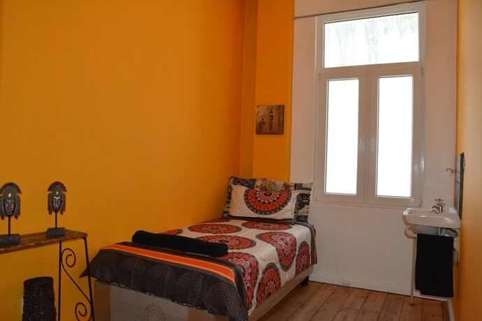 Imagen general del Hotel Urban Hive Backpackers. Foto 2