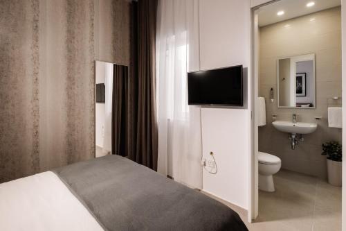 Imagen general del Hotel Urban Isle. Foto 11