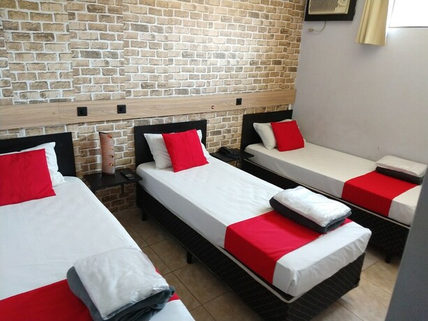 Imagen de la habitación del Hotel Urban Mooca. Foto 34