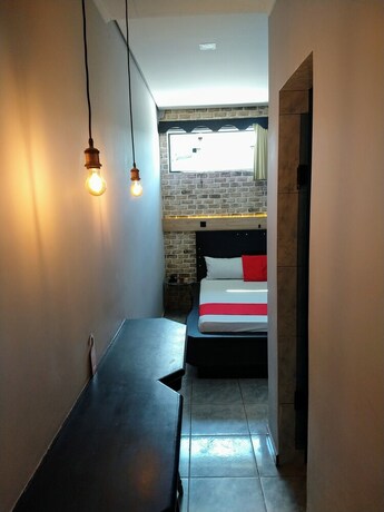 Imagen de la habitación del Hotel Urban Mooca. Foto 38