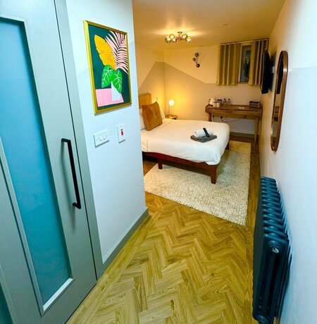 Imagen de la habitación del Hotel Urban Pod Liverpool. Foto 17