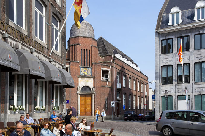 Imagen de los exteriores del Hotel Urban Residences Maastricht. Foto 12