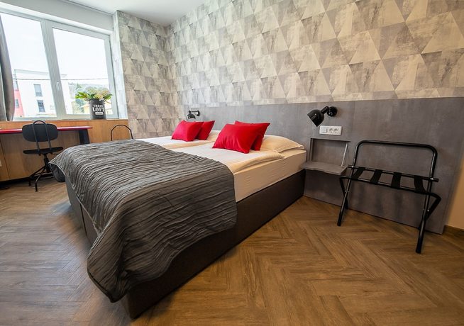 Imagen de la habitación del Hotel Urban Ring. Foto 12