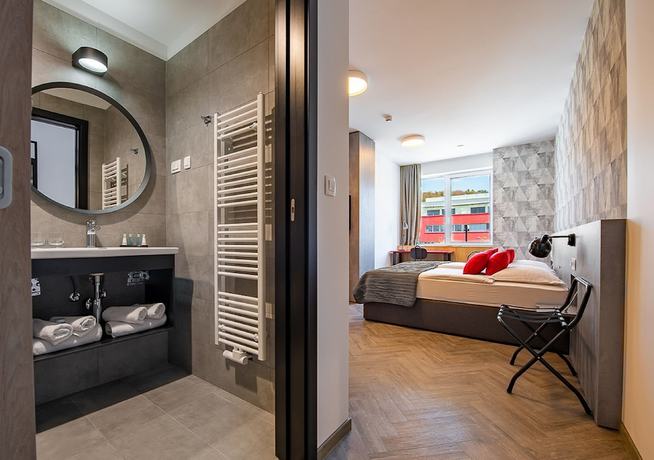 Imagen de la habitación del Hotel Urban Ring. Foto 15