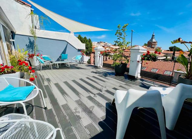 Imagen de los exteriores del Hotel Urban Sea Atocha 113. Foto 15