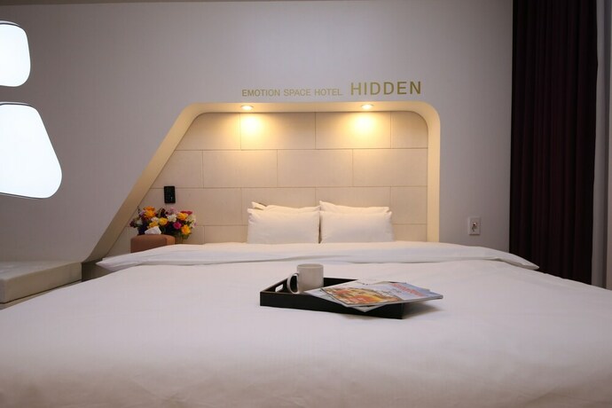 Imagen de la habitación del Hotel Urban Stay. Foto 10