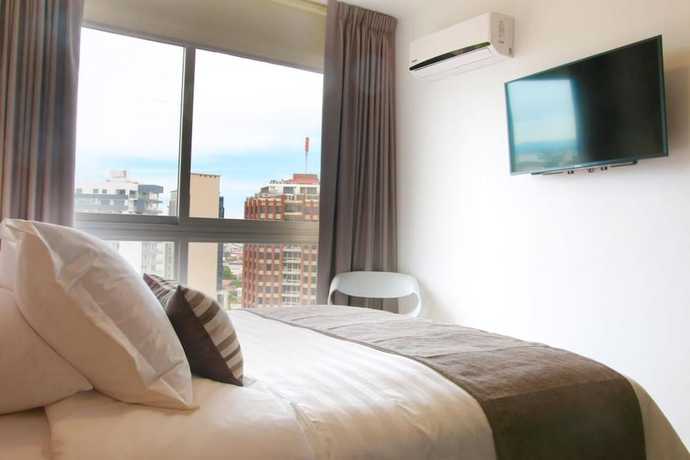 Imagen de la habitación del Hotel Urban Suites Apart. Foto 18