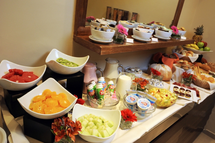 Imagen del bar/restaurante del Hotel Urban Suites Recoleta Boutique. Foto 6