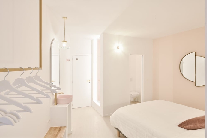 Imagen de la habitación del Hotel Urban Walls. Foto 6