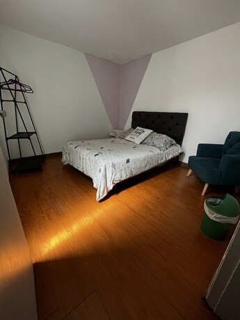 Imagen de la habitación del Hotel Urbana Hostel. Foto 10