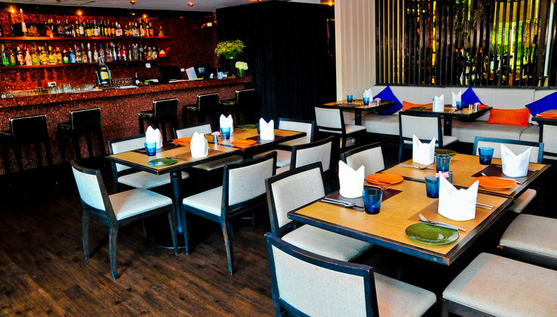 Imagen del bar/restaurante del Hotel Urbana Sathorn. Foto 2