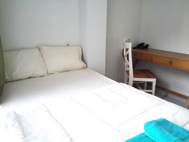 Imagen de la habitación del Hotel Urbanest Inn House Tb Simatupang. Foto 13