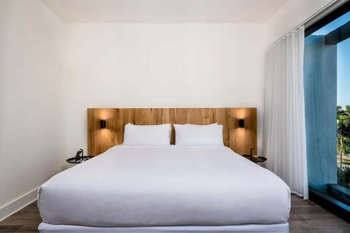 Imagen de la habitación del Hotel Urbanica The Euclid. Foto 7