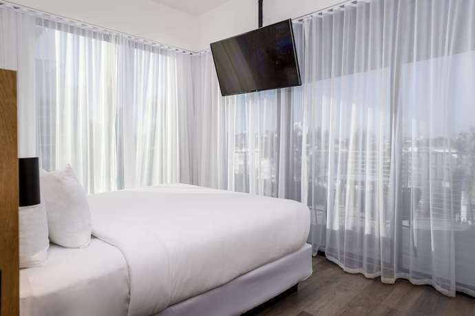 Imagen de la habitación del Hotel Urbanica The Euclid. Foto 11