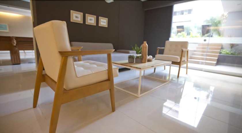 Imagen de los interiores del Hotel Urbano Apartments Miraflores Pardo. Foto 17