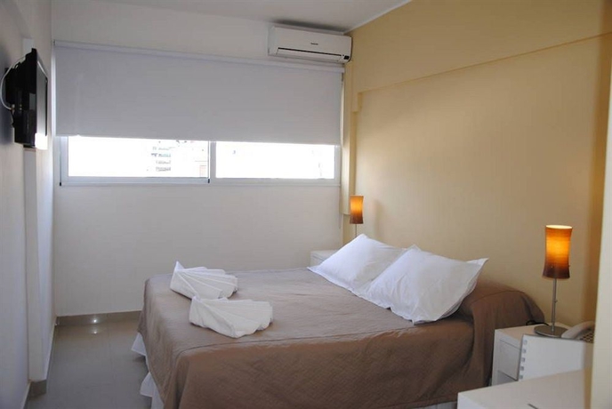 Imagen de la habitación del Hotel Urbano. Foto 2