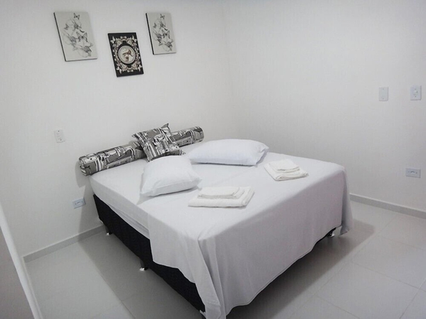Imagen de la habitación del Hotel Urbano Su&iacute;tes. Foto 8