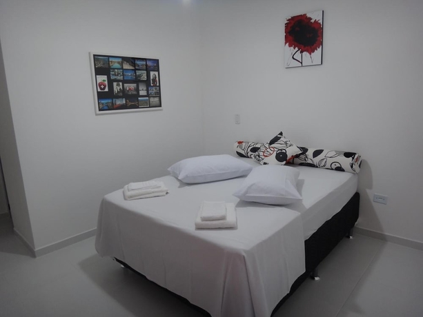 Imagen de la habitación del Hotel Urbano Su&iacute;tes. Foto 12