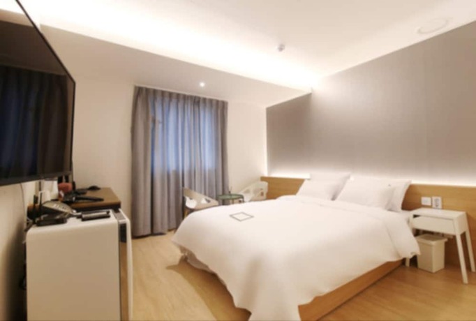 Imagen general del Hotel Urbanstay. Foto 7