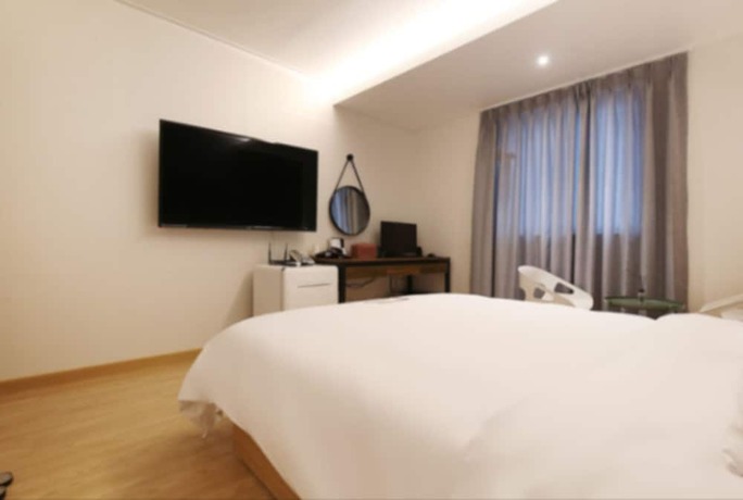 Imagen general del Hotel Urbanstay. Foto 15