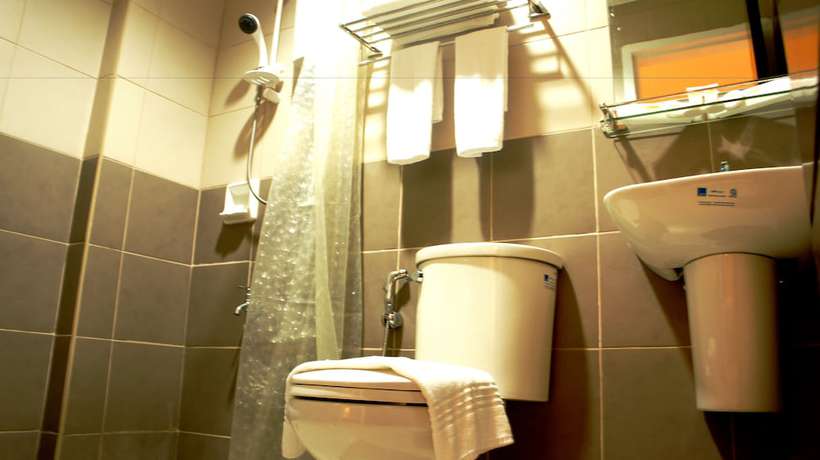 Imagen de la habitación del Hotel Urbantel. Foto 7