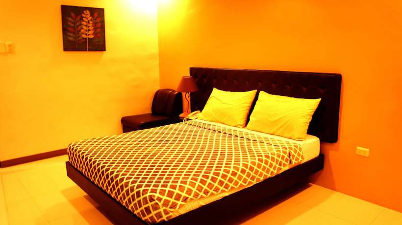 Imagen de la habitación del Hotel Urbantel. Foto 9