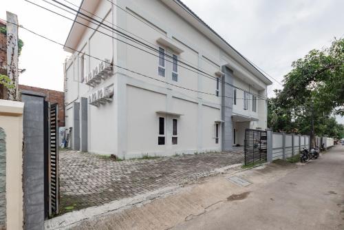 Imagen general del Hotel Urbanview Damai Residence Sutawinangun. Foto 12