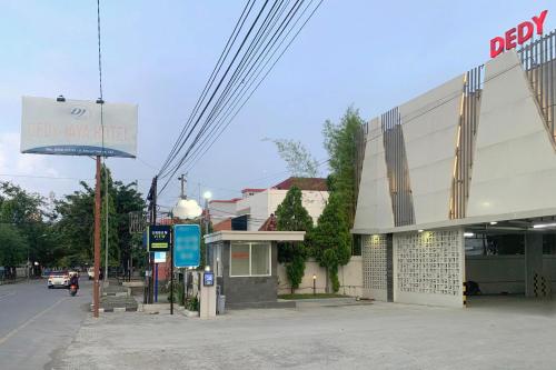 Imagen general del Hotel Urbanview Dedy Jaya Brebes. Foto 2