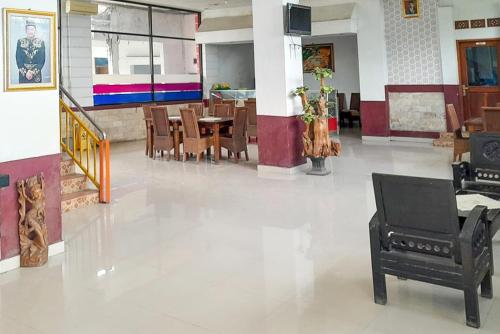 Imagen de la habitación del Hotel Urbanview Istana Bangun Jagad Indramayu. Foto 6