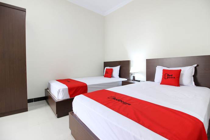 Imagen de la habitación del Hotel Urbanview Syariah Casa Azmya Yogyakarta. Foto 4