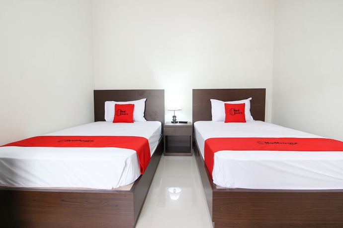 Imagen de la habitación del Hotel Urbanview Syariah Casa Azmya Yogyakarta. Foto 7