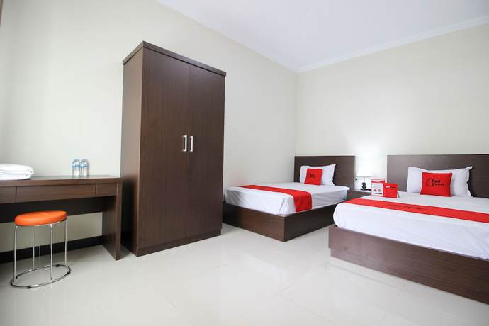 Imagen de la habitación del Hotel Urbanview Syariah Casa Azmya Yogyakarta. Foto 12
