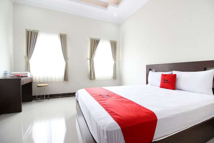 Imagen de la habitación del Hotel Urbanview Syariah Casa Azmya Yogyakarta. Foto 13