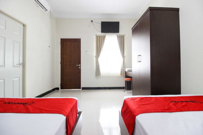 Imagen de la habitación del Hotel Urbanview Syariah Casa Azmya Yogyakarta. Foto 15