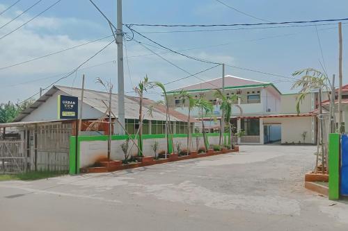 Imagen de la habitación del Hotel Urbanview Tirtamaya Jaya Indah Indramayu. Foto 4