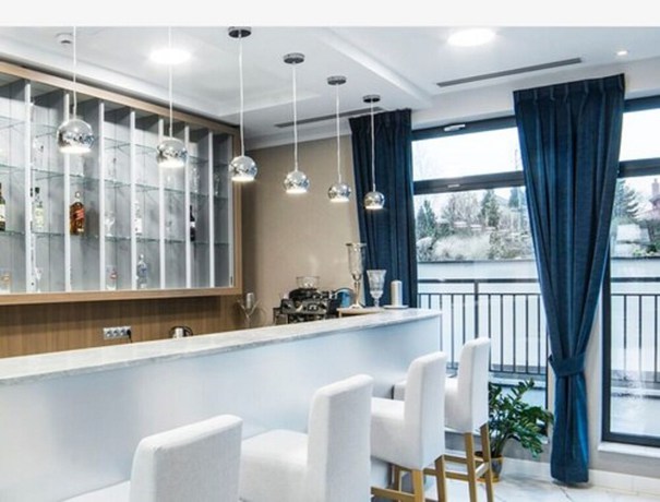 Imagen del bar/restaurante del Hotel Urbi. Foto 2